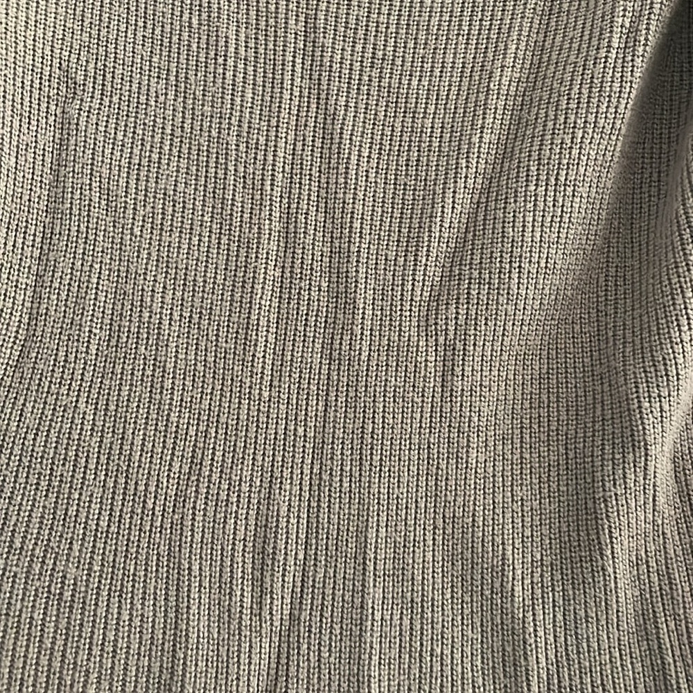 Express Cold Shoulder Sweater - Picture 3 of 4